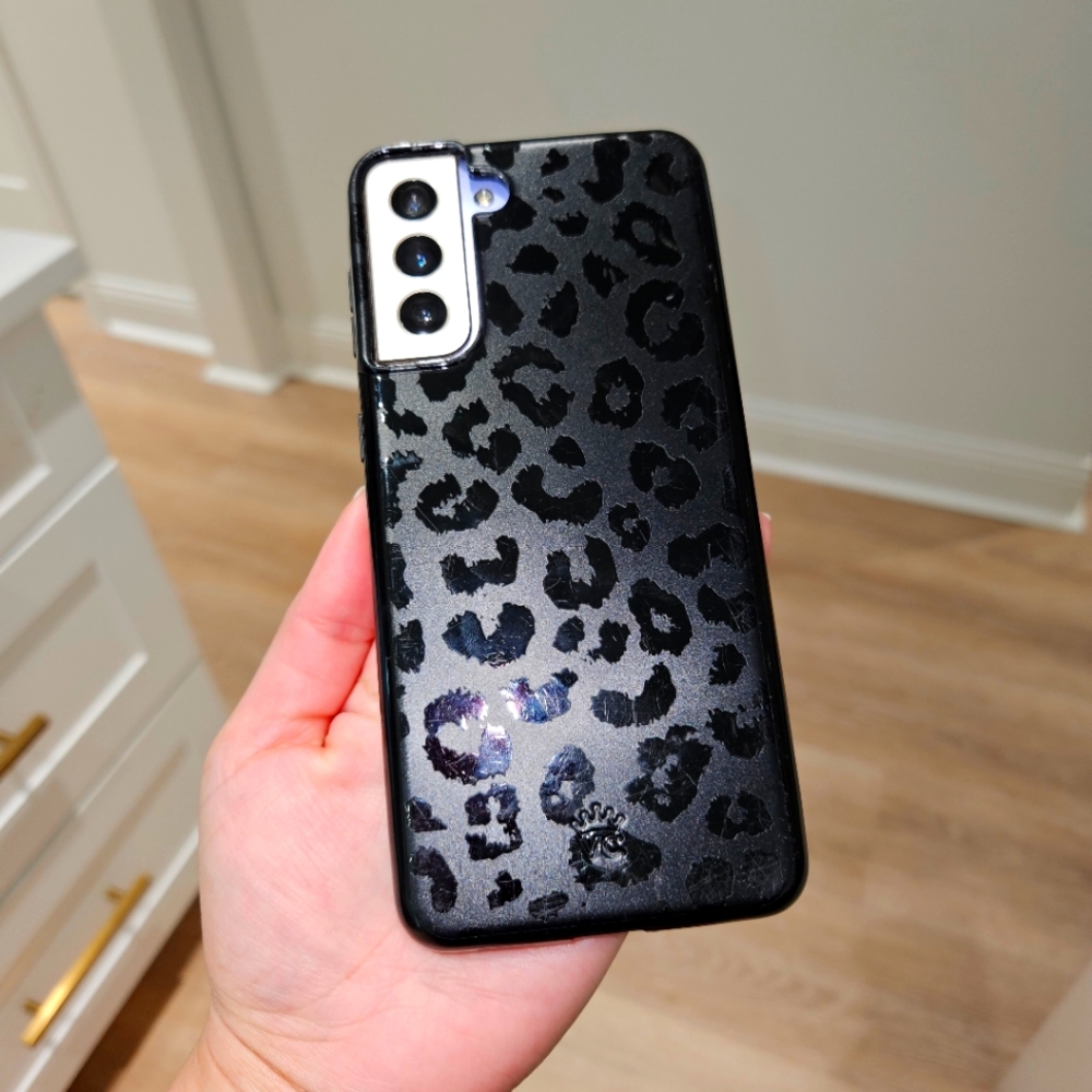 Velvet Caviar Samsung s21 plus Phone Case